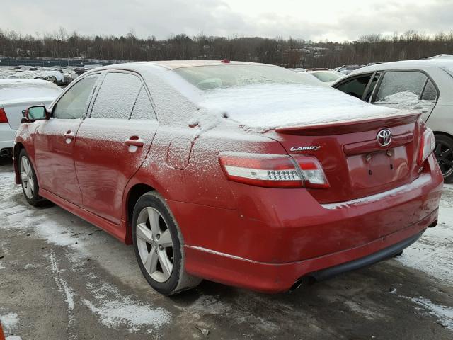 4T1BF3EK8AU057975 - 2010 TOYOTA CAMRY BASE RED photo 3