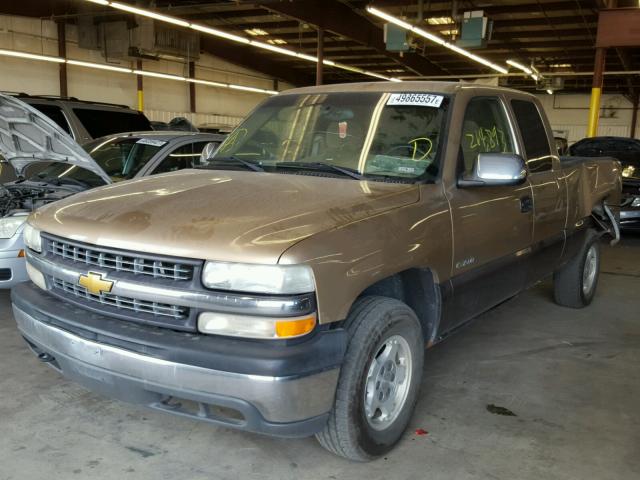 1GCEK19T8YE194505 - 2000 CHEVROLET SILVERADO GOLD photo 2