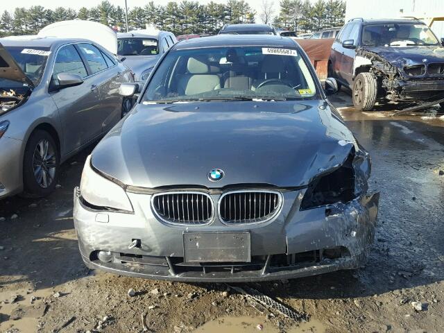 WBANF33587CS39122 - 2007 BMW 525 XI GRAY photo 9