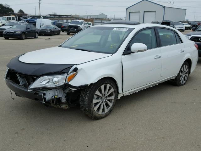 4T1BK3DB9BU418158 - 2011 TOYOTA AVALON BAS WHITE photo 2