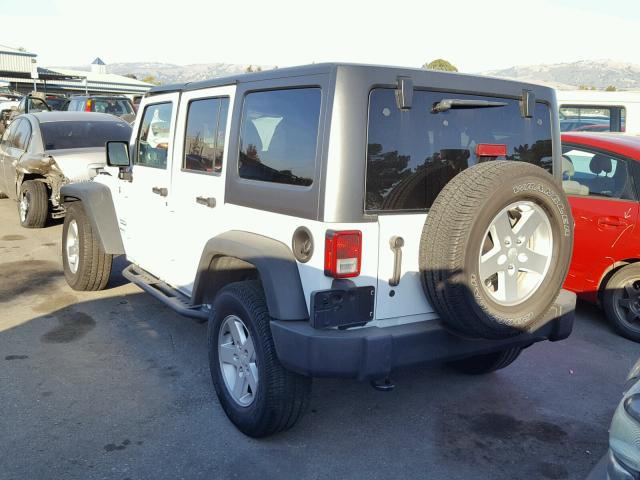 1C4BJWDG6GL161848 - 2016 JEEP WRANGLER U WHITE photo 3