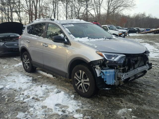 2T3BFREV9HW587502 - 2017 TOYOTA RAV4 LE Gümüş foto 1