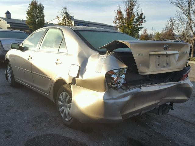 JTDBE32K663045784 - 2006 TOYOTA CAMRY LE BEIGE photo 3