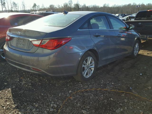 5NPEB4AC8DH707808 - 2013 HYUNDAI SONATA GLS GRAY photo 4