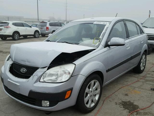 KNADE163386330733 - 2008 KIA RIO 5 SX SILVER photo 2