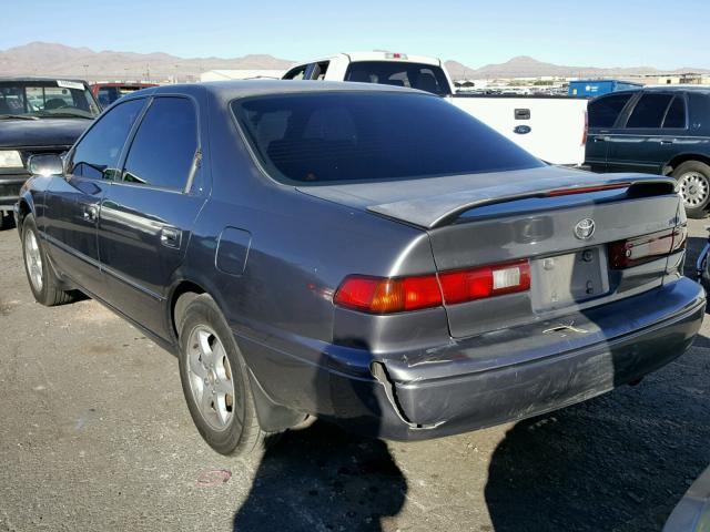 JT2BG22K1V0077829 - 1997 TOYOTA CAMRY LE GRAY photo 3