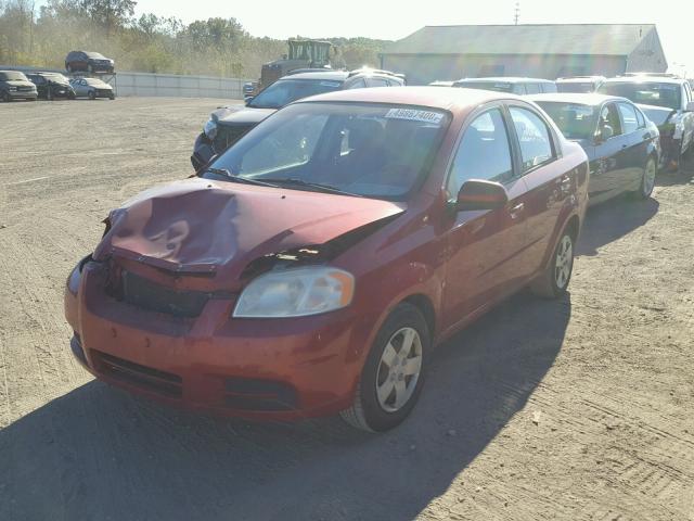 KL1TD56E09B391323 - 2009 CHEVROLET AVEO LS RED photo 2
