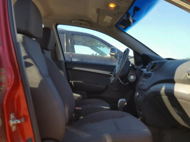 KL1TD56E09B391323 - 2009 CHEVROLET AVEO LS RED photo 5