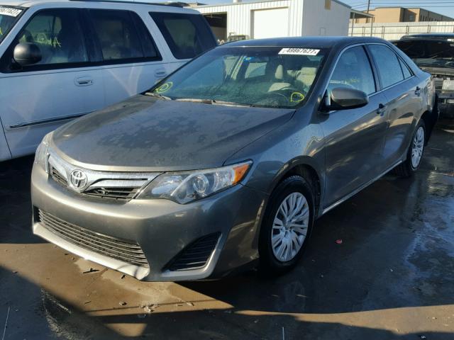 4T4BF1FK6ER402984 - 2014 TOYOTA CAMRY L GRAY photo 2