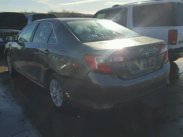 4T4BF1FK6ER402984 - 2014 TOYOTA CAMRY L GRAY photo 3