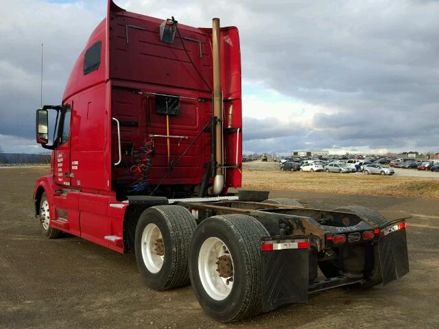 4V4NC9TG29N279045 - 2009 VOLVO VN VNL RED photo 3