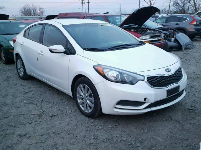 KNAFX4A6XF5360045 - 2015 KIA FORTE LX WHITE photo 1