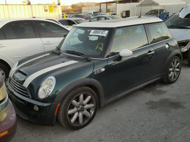 WMWRE33445TD93368 - 2005 MINI COOPER S GREEN photo 2