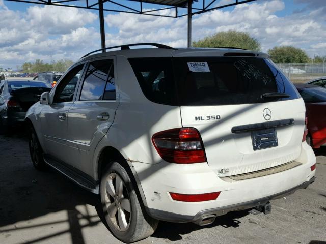 4JGBB5GB4BA717551 - 2011 MERCEDES-BENZ ML 350 WHITE photo 3