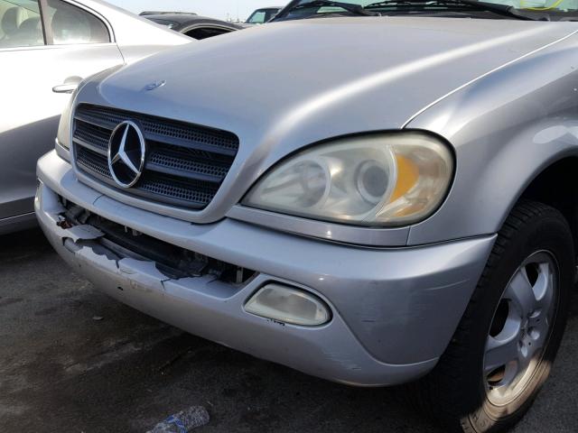 4JGAB54E22A351017 - 2002 MERCEDES-BENZ ML 320 SILVER photo 9