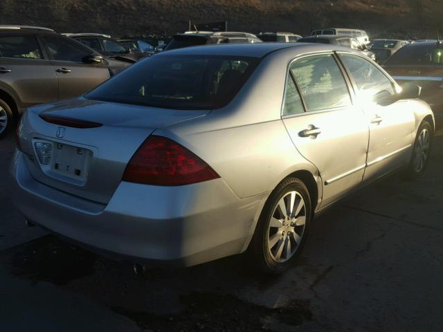 1HGCM66447A008395 - 2007 HONDA ACCORD SE SILVER photo 4