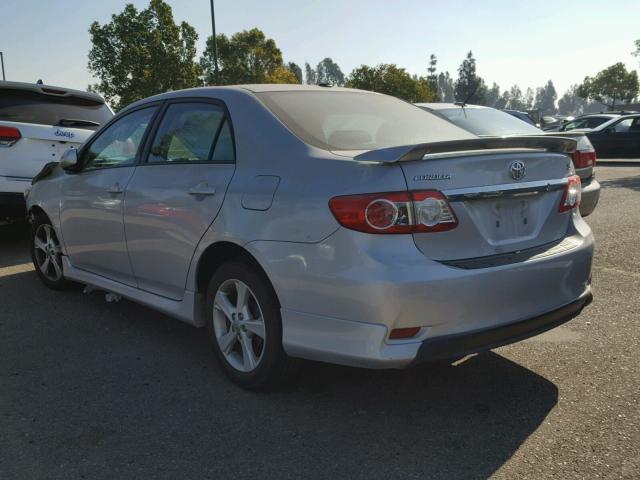 2T1BU4EEXCC914324 - 2012 TOYOTA COROLLA BA SILVER photo 3