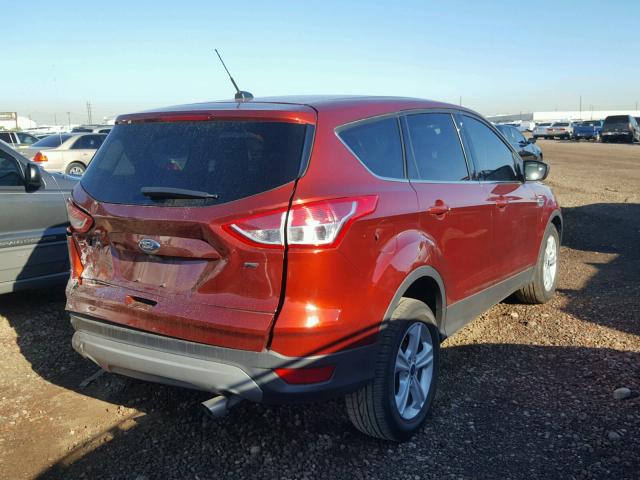 1FMCU0G77FUC63832 - 2015 FORD ESCAPE SE RED photo 4