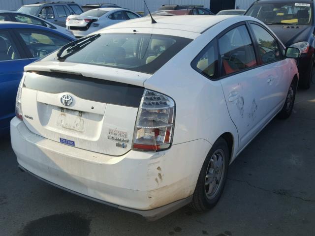 JTDKB20U887802283 - 2008 TOYOTA PRIUS WHITE photo 4