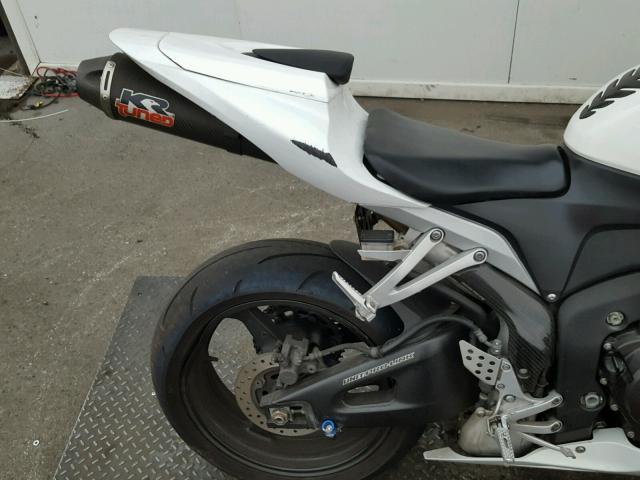 JH2PC40107M001469 - 2007 HONDA CBR600 RR WHITE photo 6