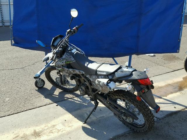 JKALXMS17JDA27502 - 2018 KAWASAKI KLX250 SJ GRAY photo 3