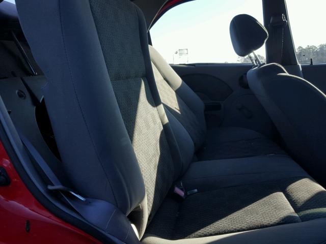 KL1TD52605B405519 - 2005 CHEVROLET AVEO BASE 红色 照片 6