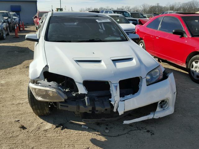 6G2ER57779L165218 - 2009 PONTIAC G8 WHITE photo 9