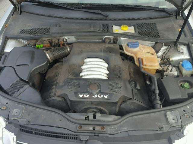 WVWTH63B82P071110 - 2002 VOLKSWAGEN PASSAT GLX SILVER photo 7