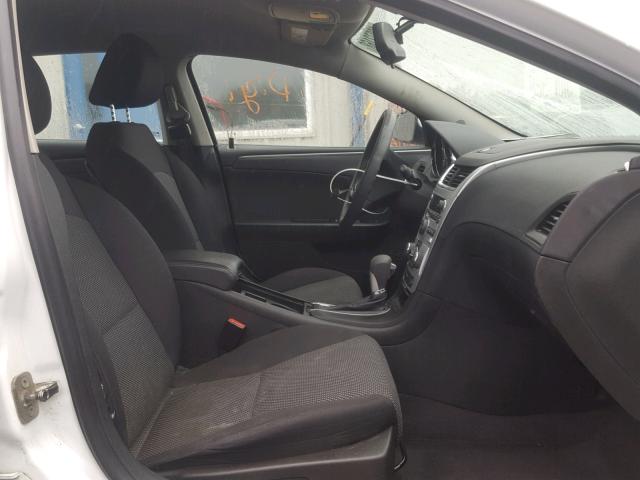 1G1ZC5EU7CF257304 - 2012 CHEVROLET MALIBU 1LT WHITE photo 5