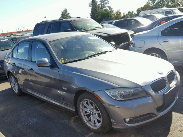 WBAPH7C54AA176436 - 2010 BMW 328 I GRAY photo 1