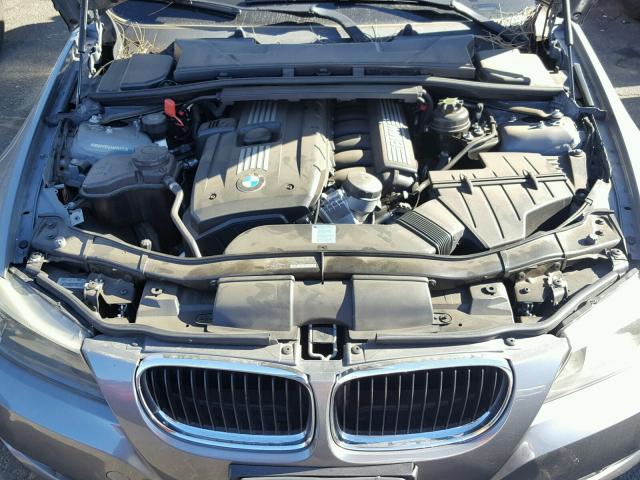 WBAPH7C54AA176436 - 2010 BMW 328 I GRAY photo 7