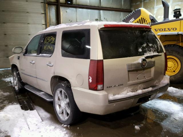 1GYFK63847R158429 - 2007 CADILLAC ESCALADE L GOLD photo 3