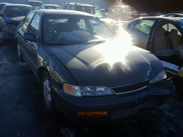 1HGCE6671TA011644 - 1996 HONDA ACCORD EX GREEN photo 1