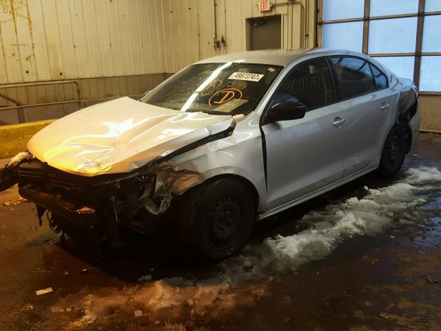 3VW2K7AJ2EM332624 - 2014 VOLKSWAGEN JETTA BASE 灰色 照片 2