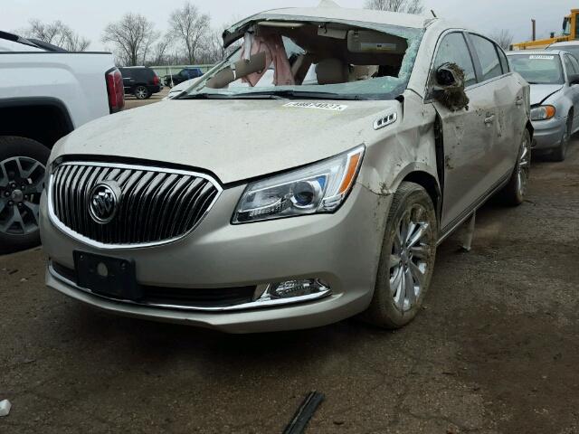 1G4GB5G36GF153829 - 2016 BUICK LACROSSE BEIGE photo 2