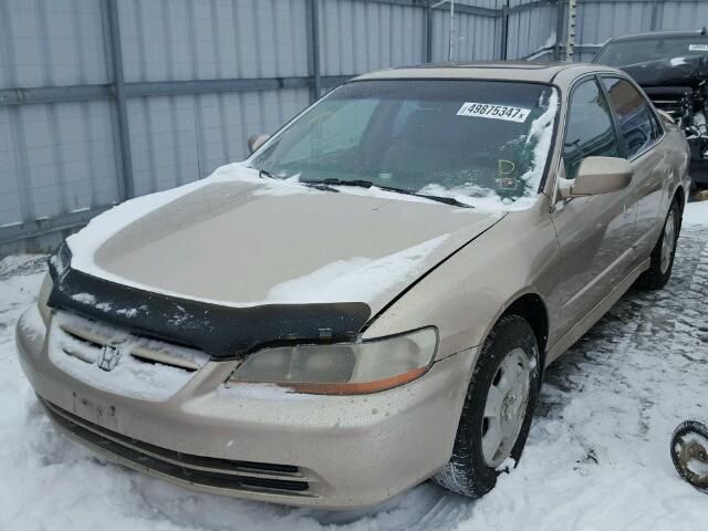 1HGCG165X1A800982 - 2001 HONDA ACCORD EX BEIGE photo 2