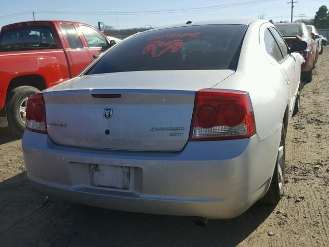 2B3CA3CV2AH274799 - 2010 DODGE CHARGER SILVER photo 4