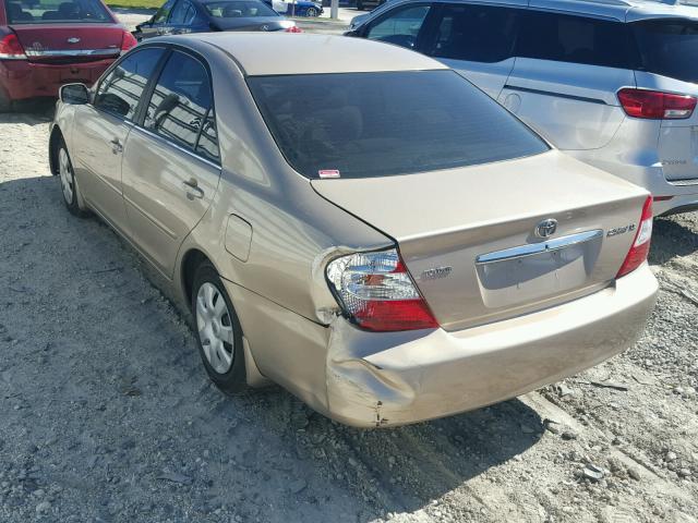 4T1BE32K62U513089 - 2002 TOYOTA CAMRY LE GOLD photo 3