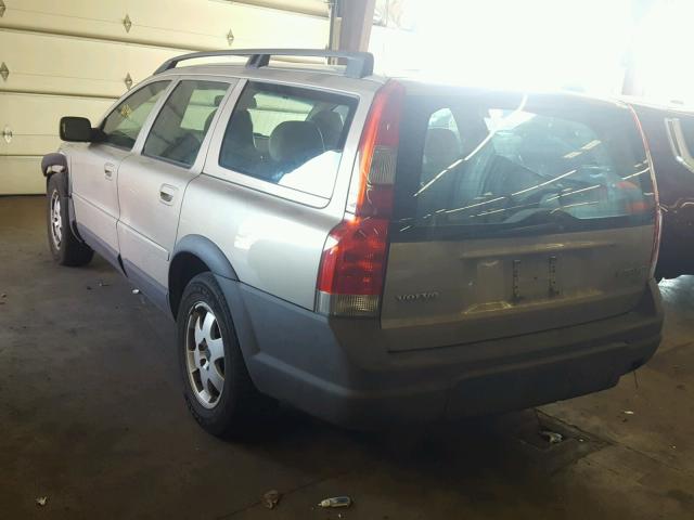 YV1SZ58D611028944 - 2001 VOLVO V70 XC TAN photo 3