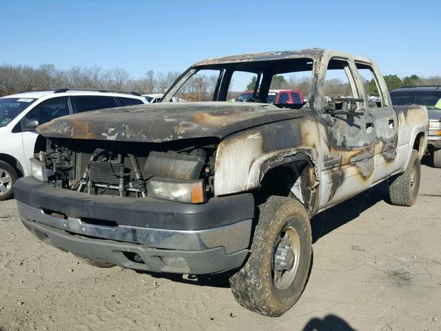 1GCHK23245F802318 - 2005 CHEVROLET SILVERADO BURN photo 2