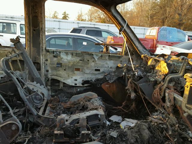 1GCHK23245F802318 - 2005 CHEVROLET SILVERADO BURN photo 5