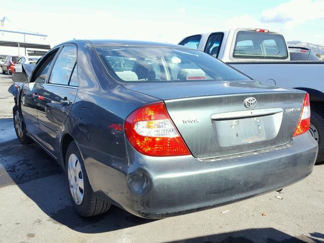 4T1BE32K22U504602 - 2002 TOYOTA CAMRY LE GREEN photo 3