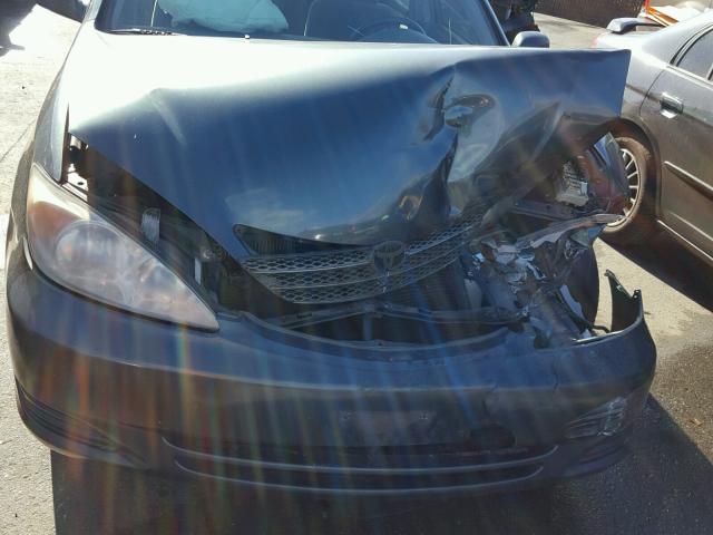 4T1BE32K22U504602 - 2002 TOYOTA CAMRY LE GREEN photo 7