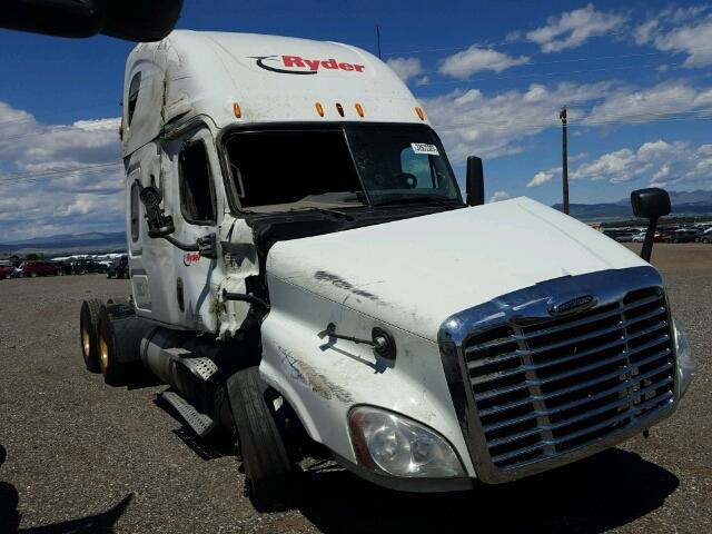 1FUJGLBG3DLBY0277 - 2013 FREIGHTLINER CASCADIA 1 WHITE photo 1