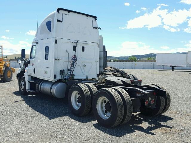 1FUJGLBG3DLBY0277 - 2013 FREIGHTLINER CASCADIA 1 WHITE photo 3