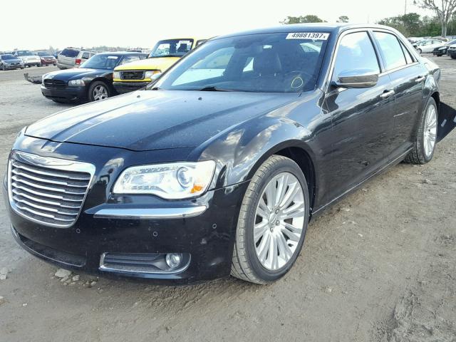 2C3CCAET0DH529998 - 2013 CHRYSLER 300C BLACK photo 2