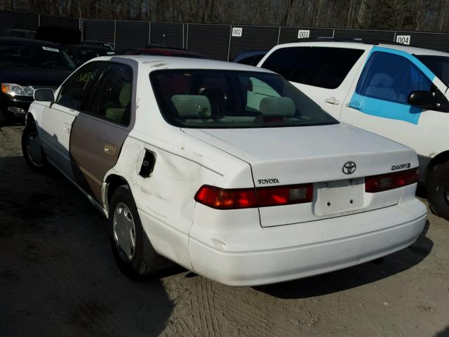 4T1BG22K6XU599452 - 1999 TOYOTA CAMRY CE WHITE photo 3