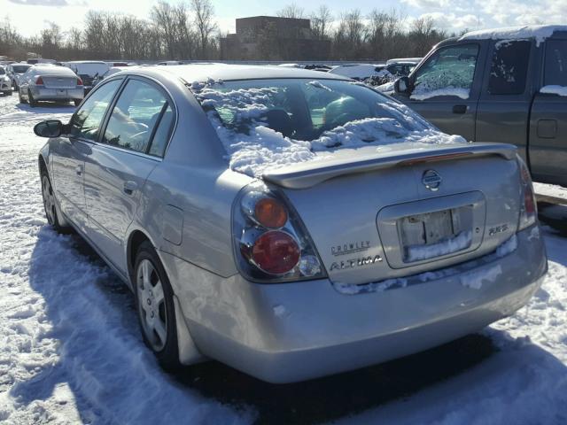 1N4AL11D24C132416 - 2004 NISSAN ALTIMA BAS GRAY photo 3