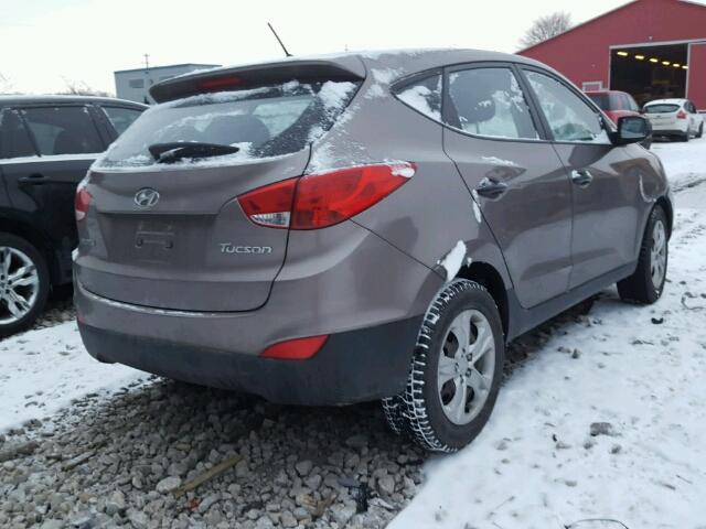 KM8JT3AC6BU166424 - 2011 HYUNDAI TUCSON GL BROWN photo 4