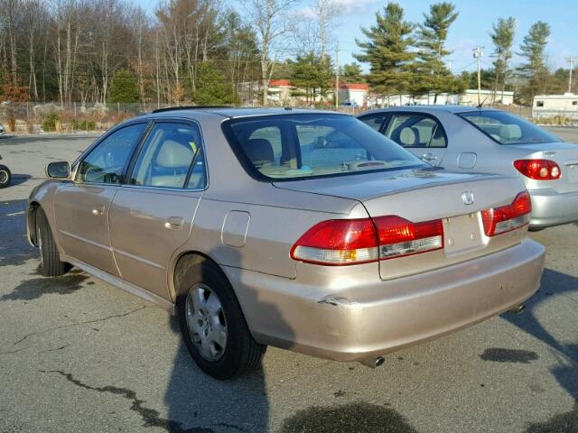 1HGCG16551A065828 - 2001 HONDA ACCORD EX SILVER photo 3